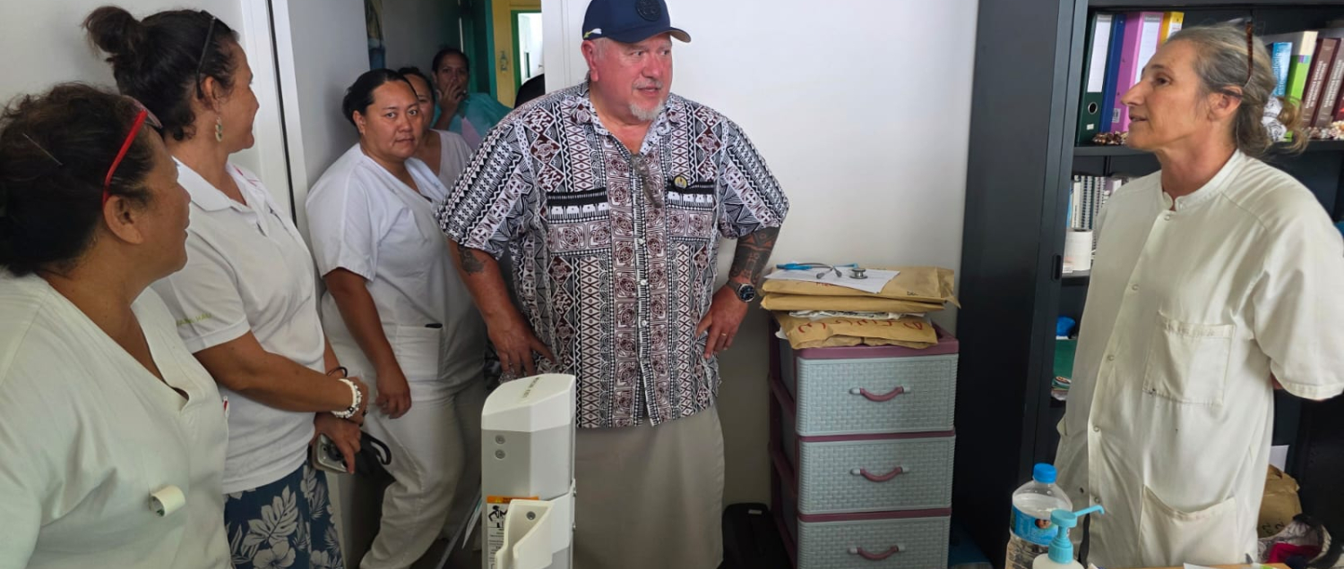 À Uturoa, le Président à l’écoute des soignants