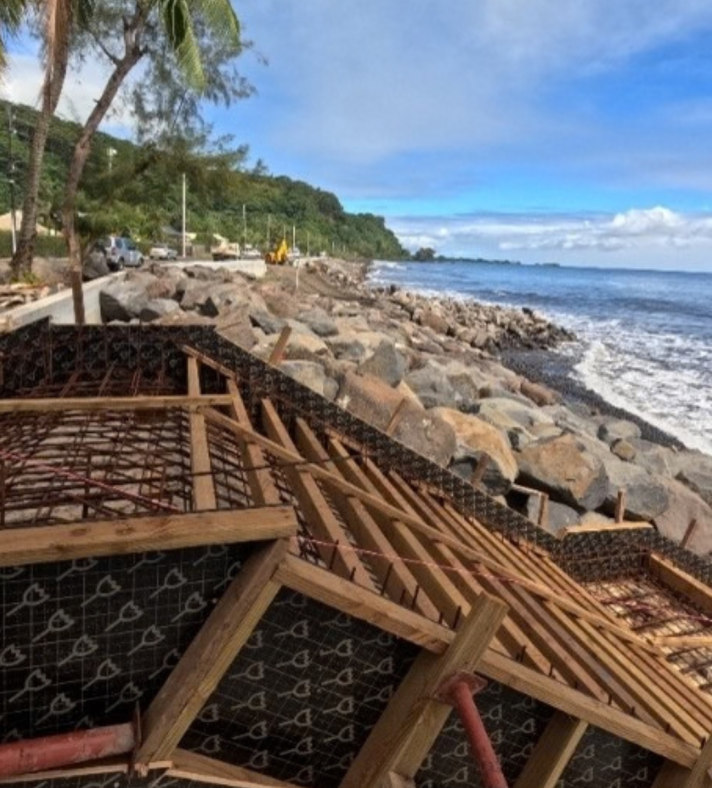 Fin des travaux de protection du littoral de la ligne droite de Faaripo (Papenoo)